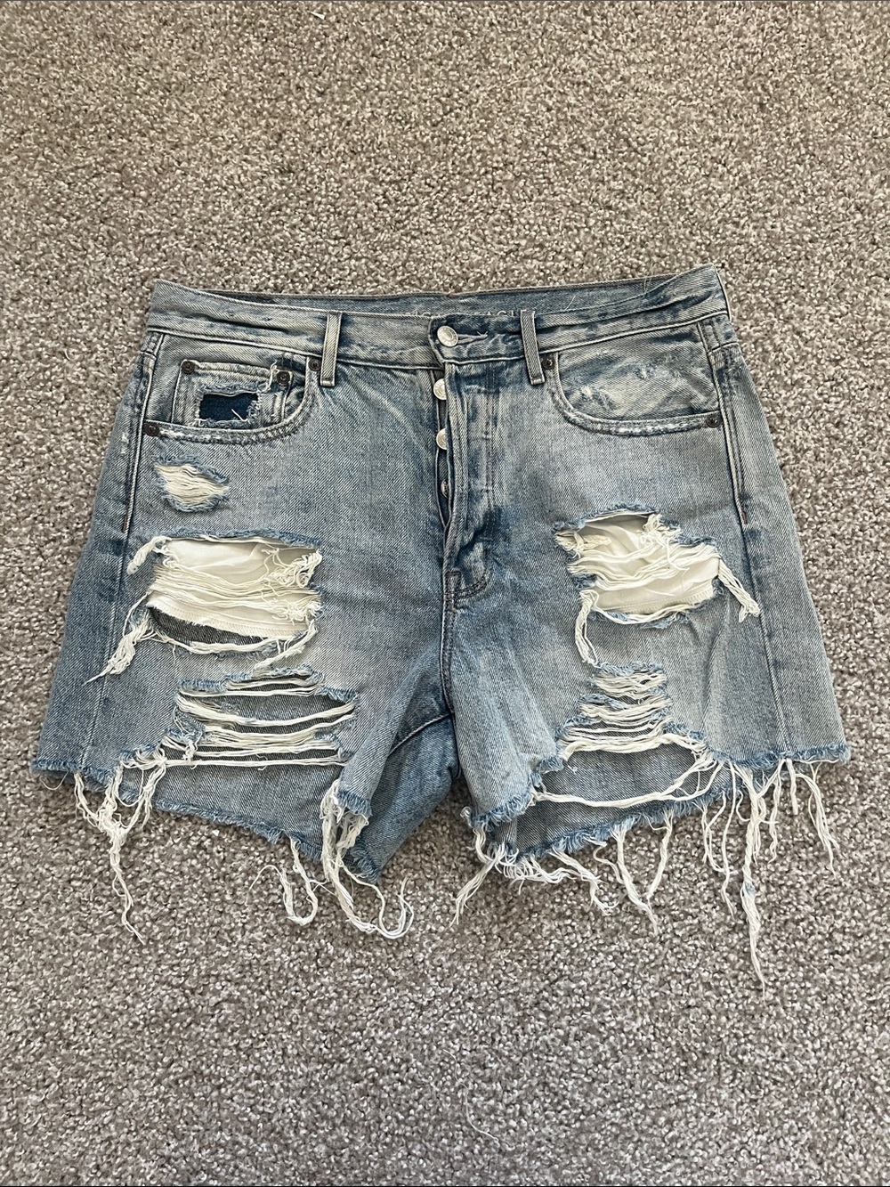 American Eagle Light Wash 90s Boyfriend Denim Shorts Size 8